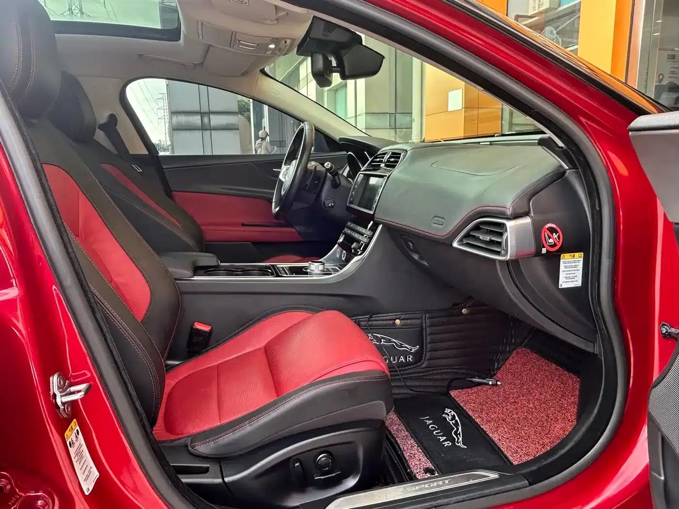 Jaguar XE 2015 2.0T 240PS R-Sport — миниатюра 11