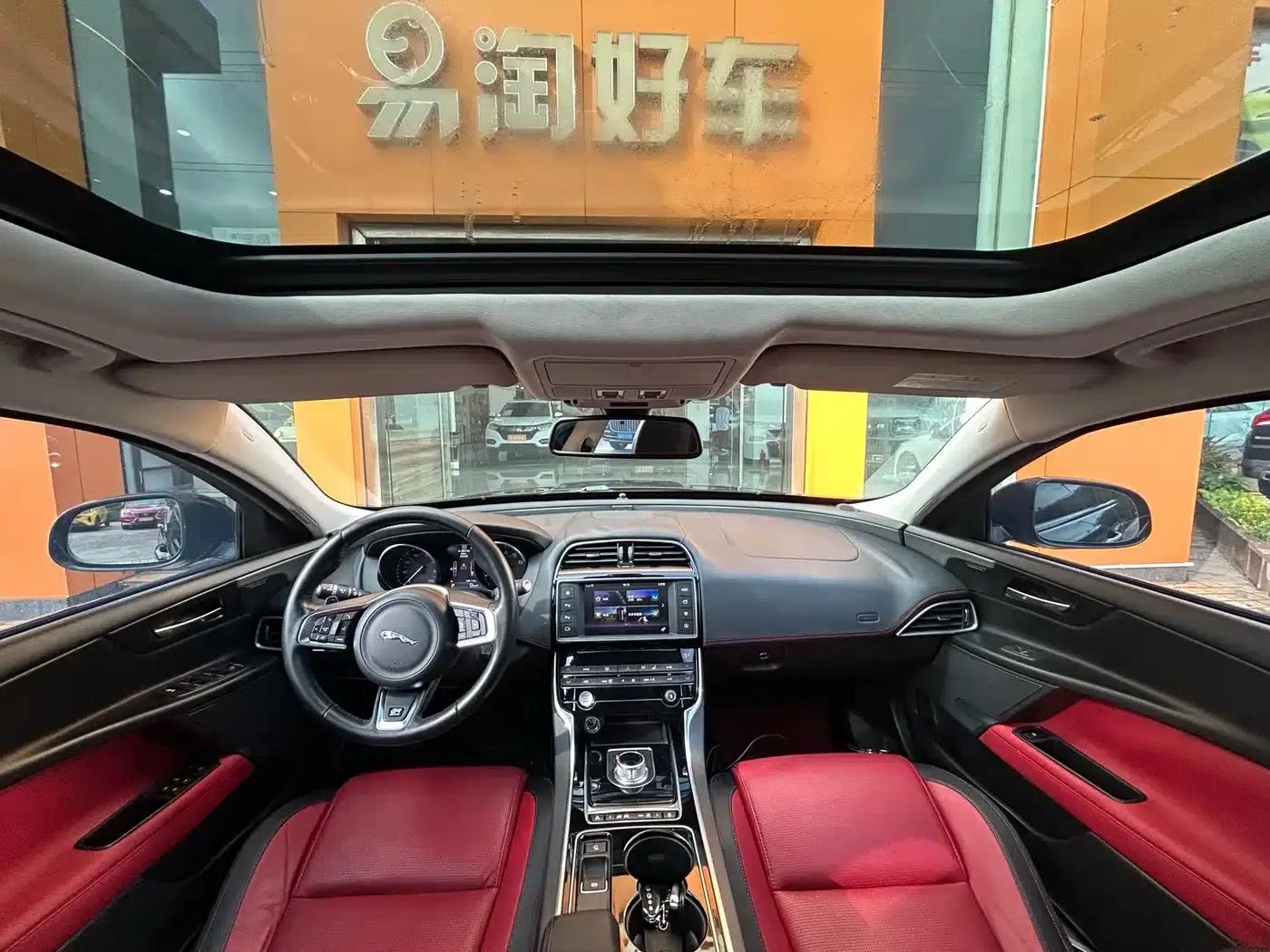Jaguar XE 2015 2.0T 240PS R-Sport — миниатюра 15