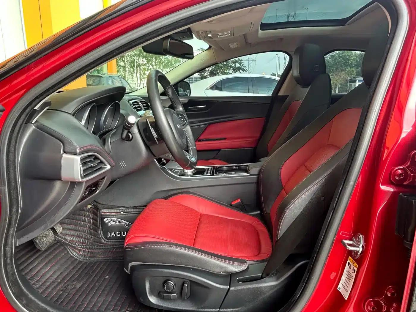 Jaguar XE 2015 2.0T 240PS R-Sport — миниатюра 10