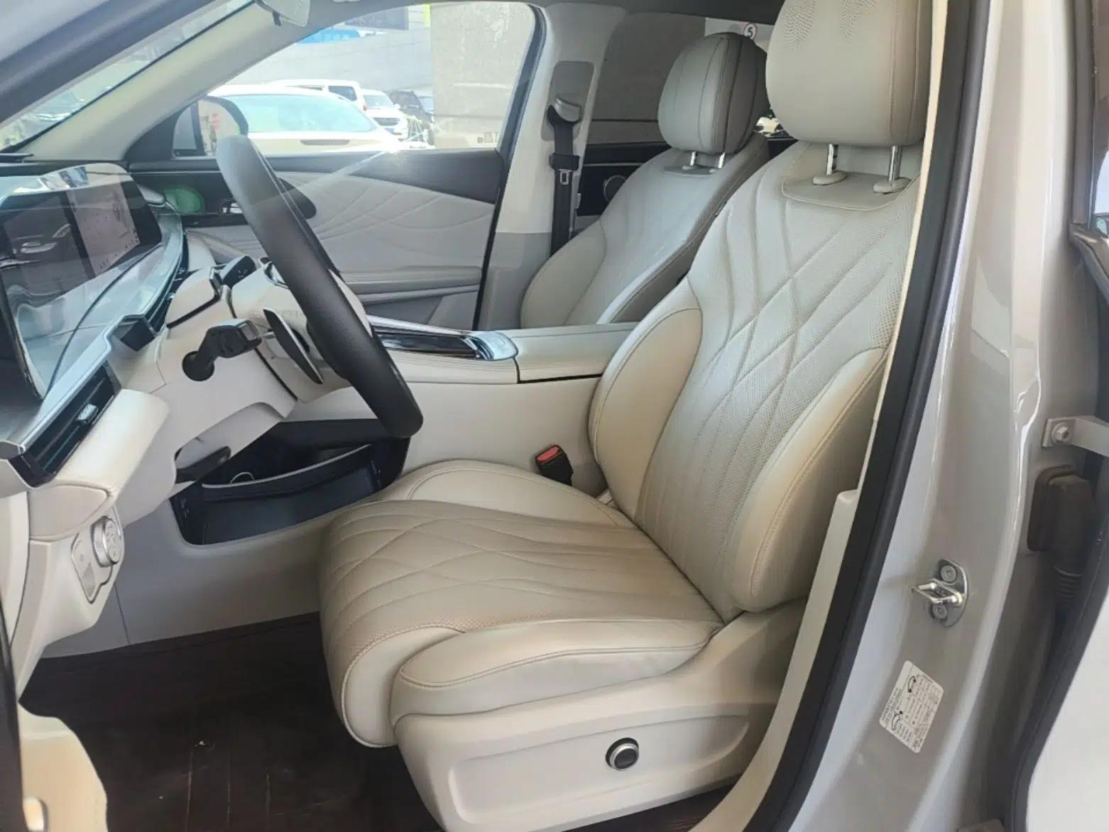 EXEED Stellar 2023 400T Four-Wheel Drive Luxury Edition — миниатюра 18