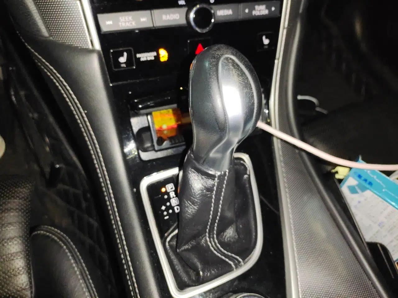 Infiniti Q50 2014 3.7L Luxury Sport Edition — миниатюра 15