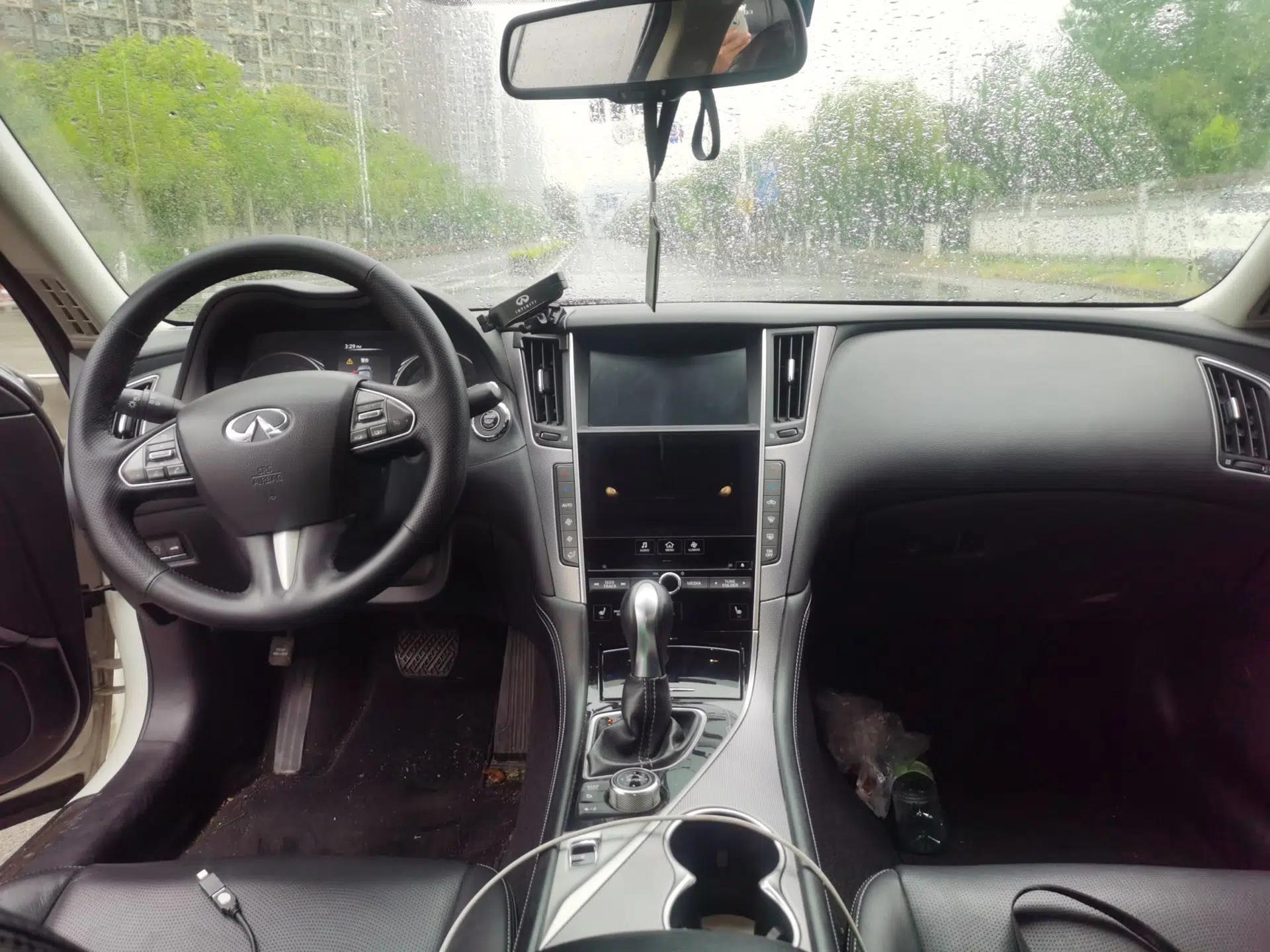 Infiniti Q50 2014 2.0T Luxury Edition — миниатюра 10