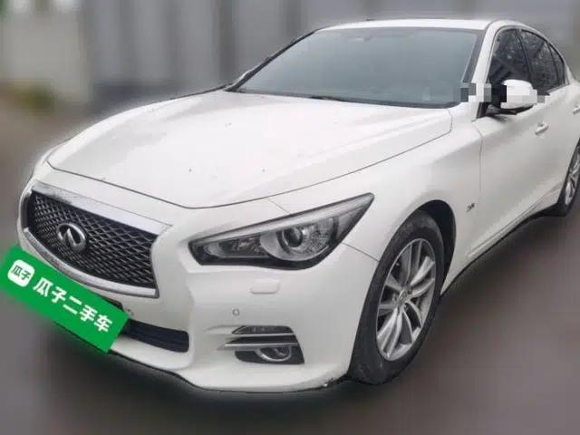 Infiniti Q50 2014 2.0T Luxury Edition