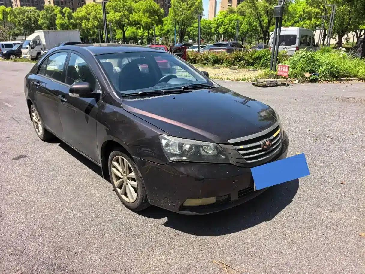 Geely Emgrand Classic 2013 Sedan 1.5L Manual Elite — миниатюра 3