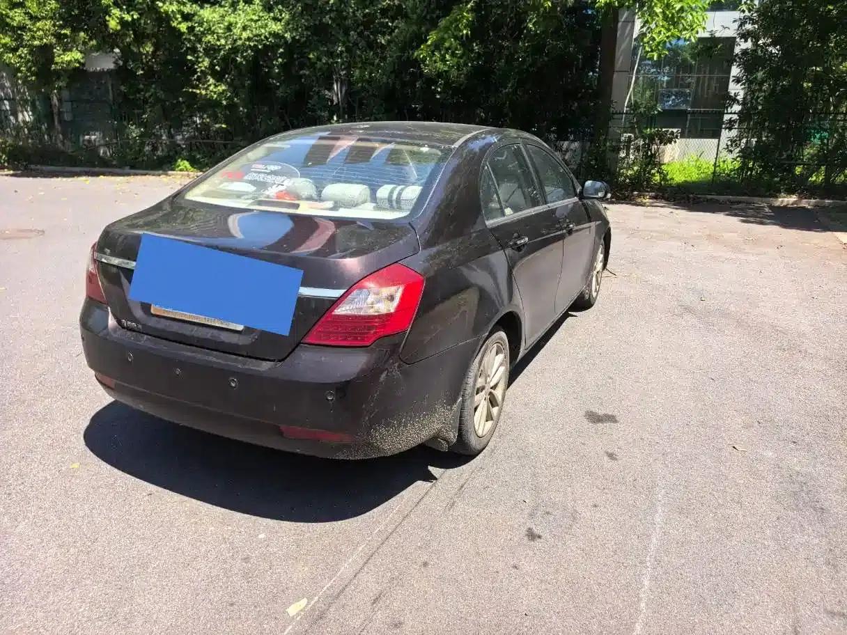 Geely Emgrand Classic 2013 Sedan 1.5L Manual Elite — миниатюра 6