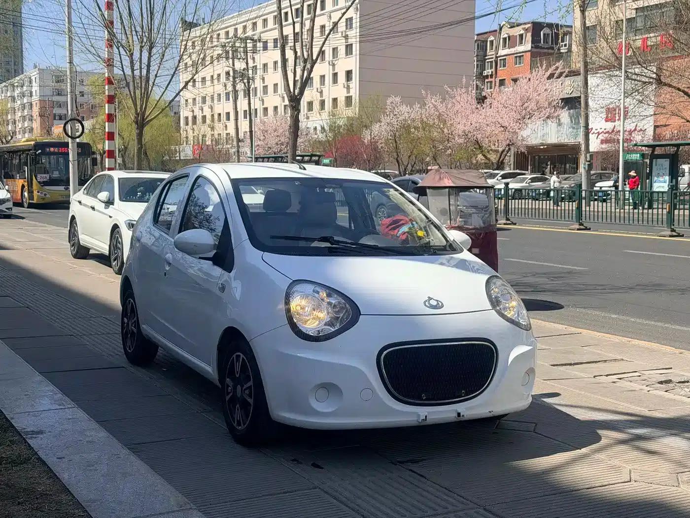Panda Classic 2016 1.0L IMT Cute Edition — миниатюра 1