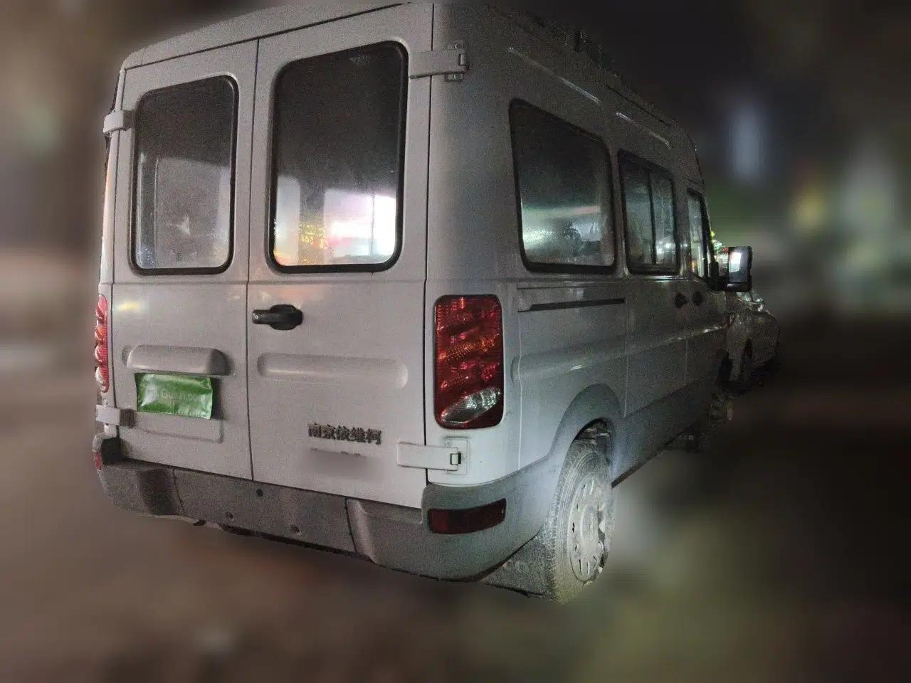 Iveco Power Daily 2012 2.5T-A32 Base Version — миниатюра 6
