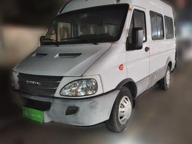 Iveco Power Daily 2012 2.5T-A32 Base Version