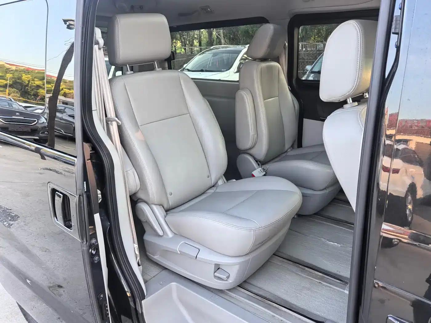 Refine M5 2017 2.0T Gasoline Automatic Premium Edition — миниатюра 11