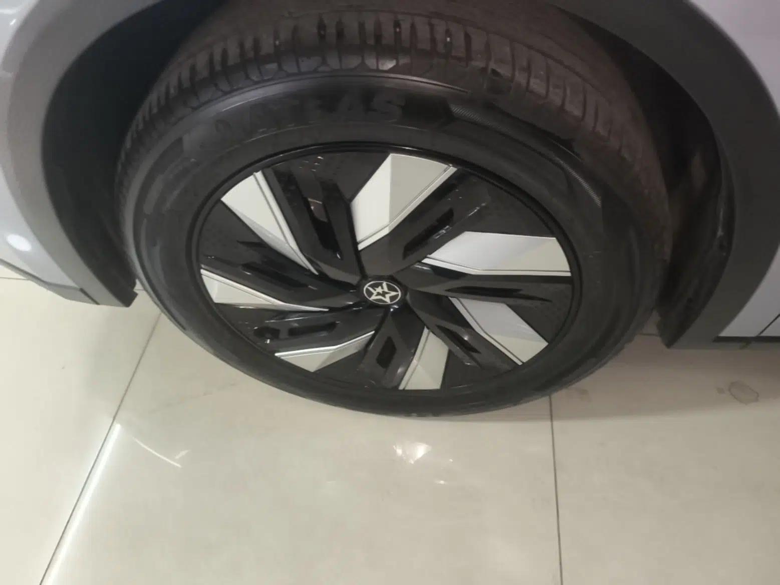 Venucia V DD-i 2023 60km iD Version — миниатюра 8