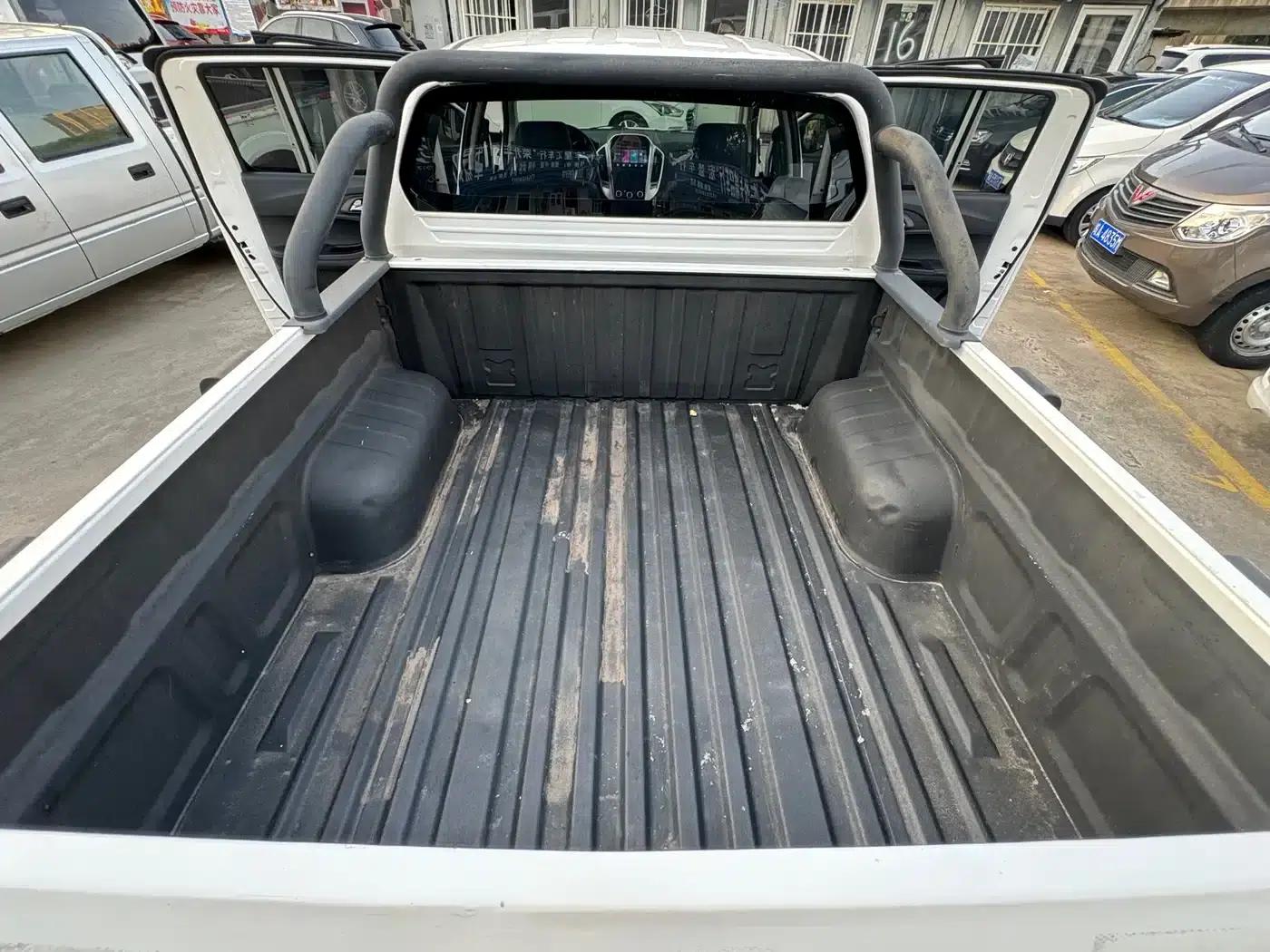 Baodian 2020 2.5T Diesel 2WD Premium Edition Standard Wheelbase JX4D25A6L — миниатюра 16