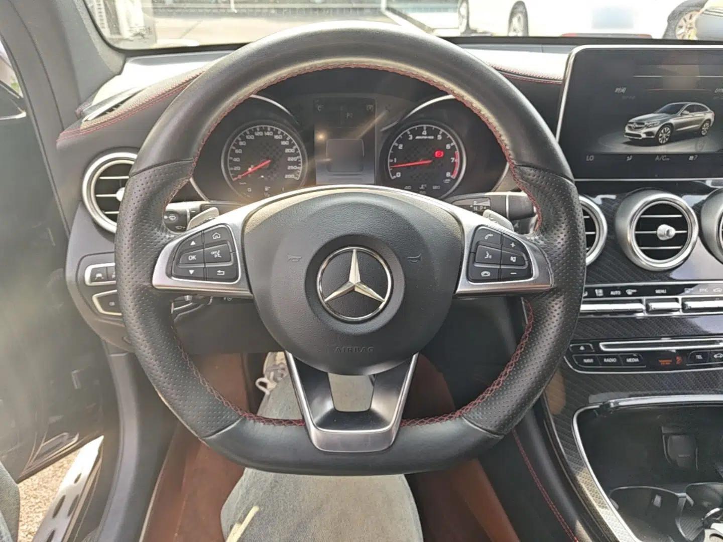 Mercedes-Benz GLC Coupe AMG 2017 AMG GLC 43 4MATIC Coupe SUV — миниатюра 14