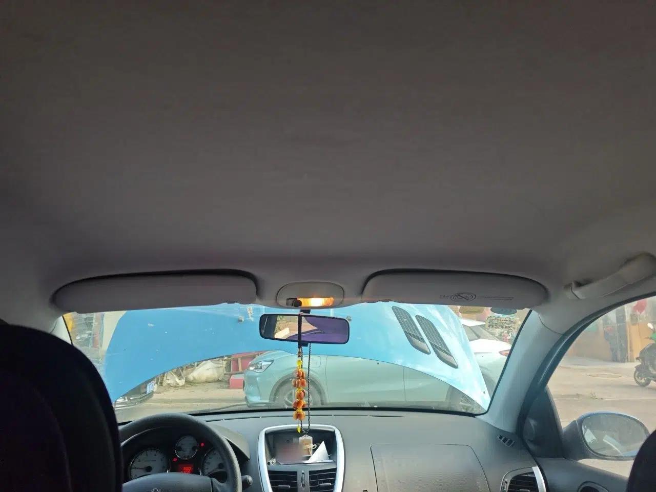 Peugeot 207 2011 Sedan 1.4L Manual Yule Edition — миниатюра 19