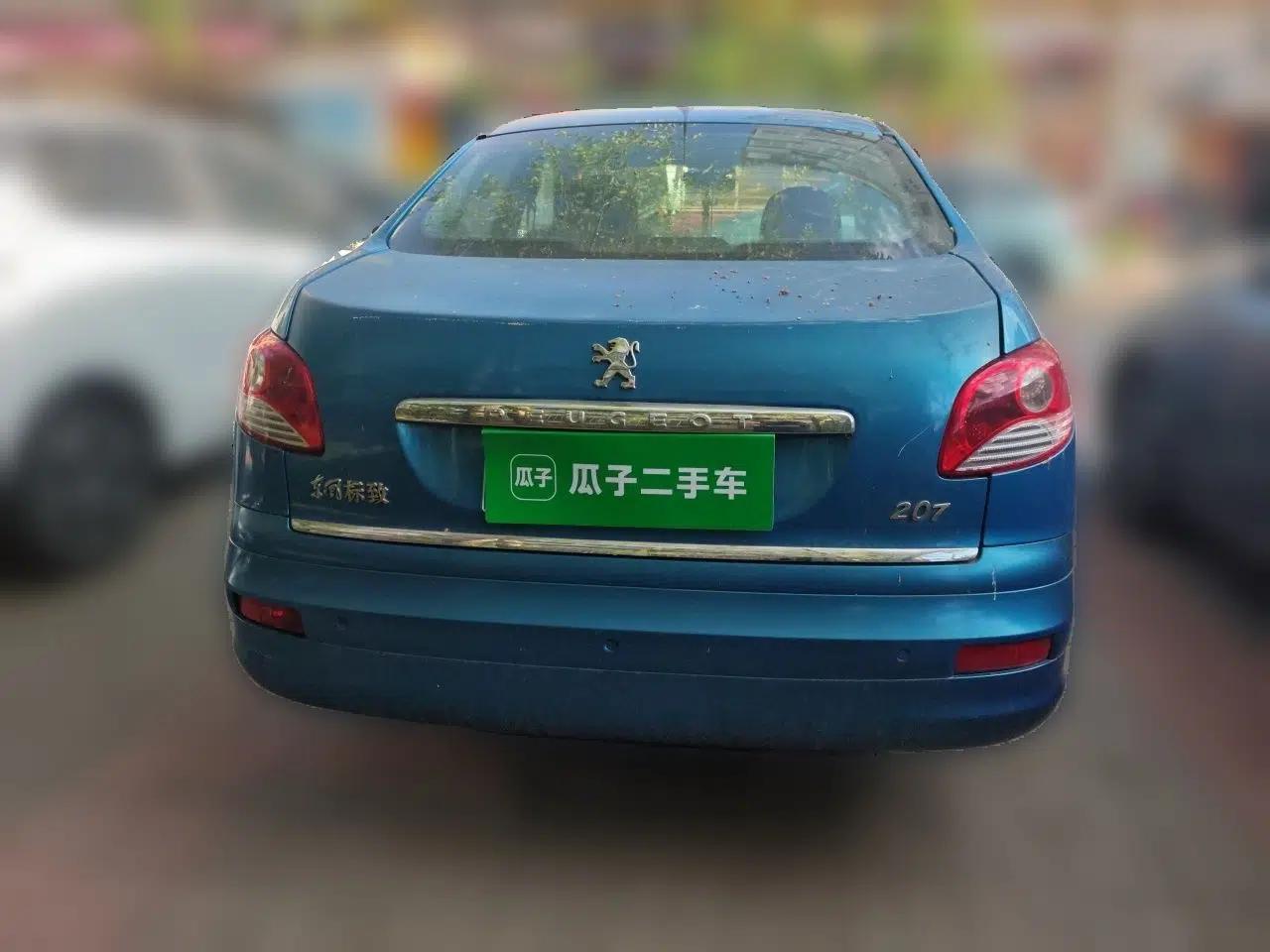 Peugeot 207 2011 Sedan 1.4L Manual Yule Edition — миниатюра 5