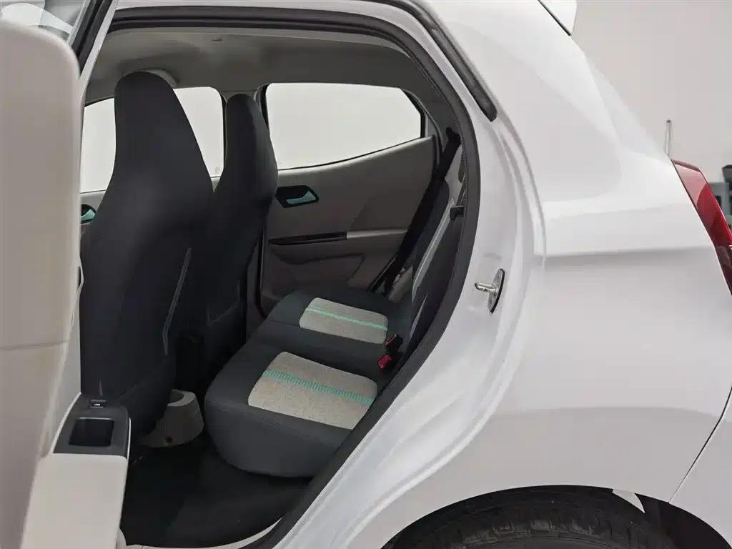 Yizhi EV2 2023 Auspicious Edition 201km Comfort Model — миниатюра 15