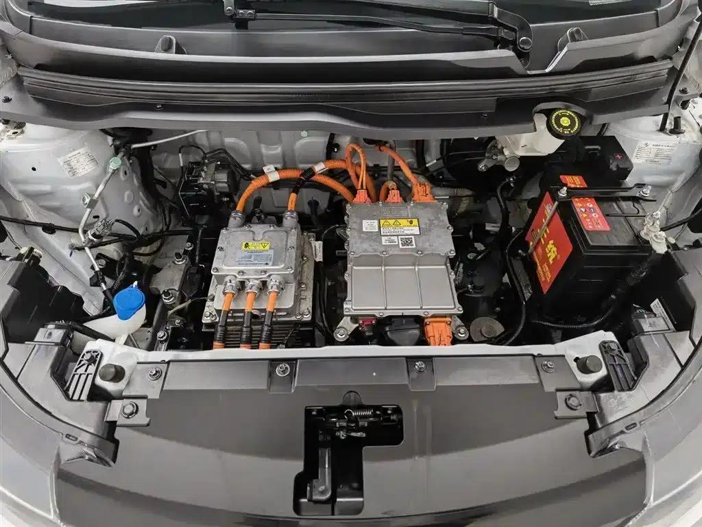 Yizhi EV2 2023 Auspicious Edition 201km Comfort Model — миниатюра 6