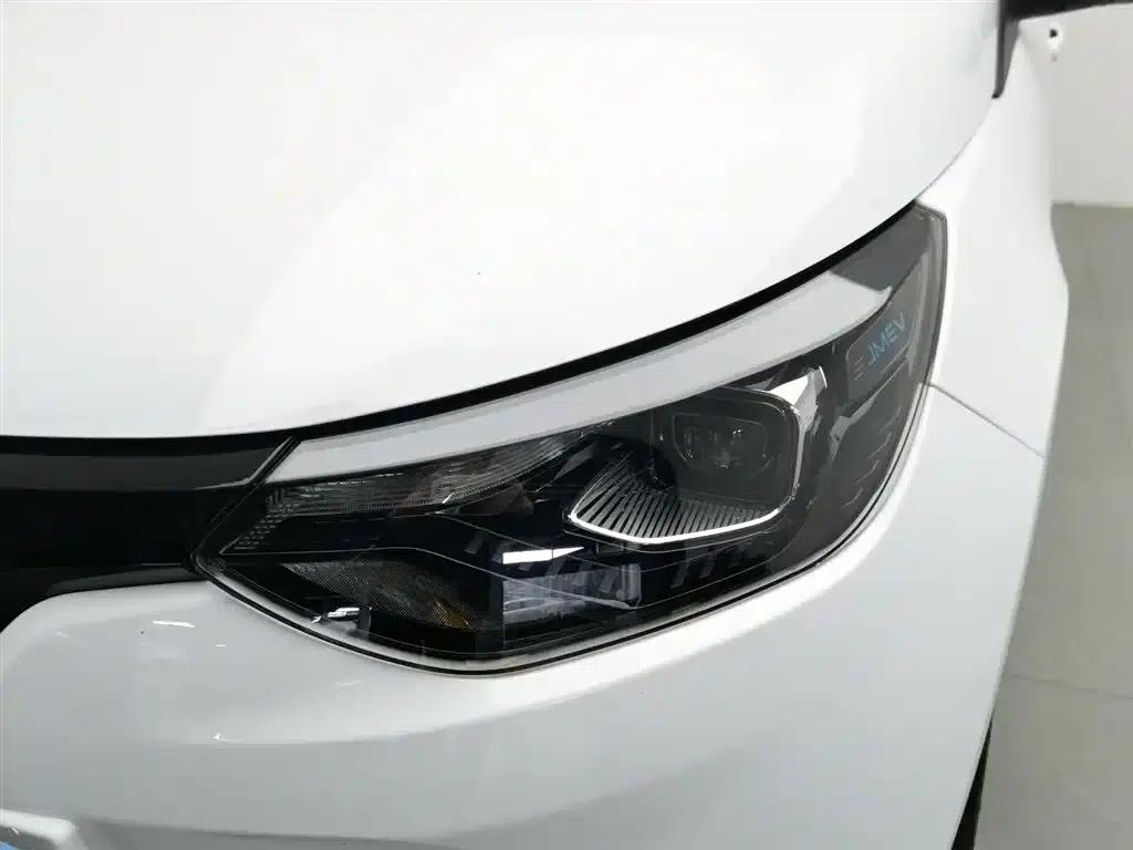 Yizhi EV2 2023 Auspicious Edition 201km Comfort Model — миниатюра 7