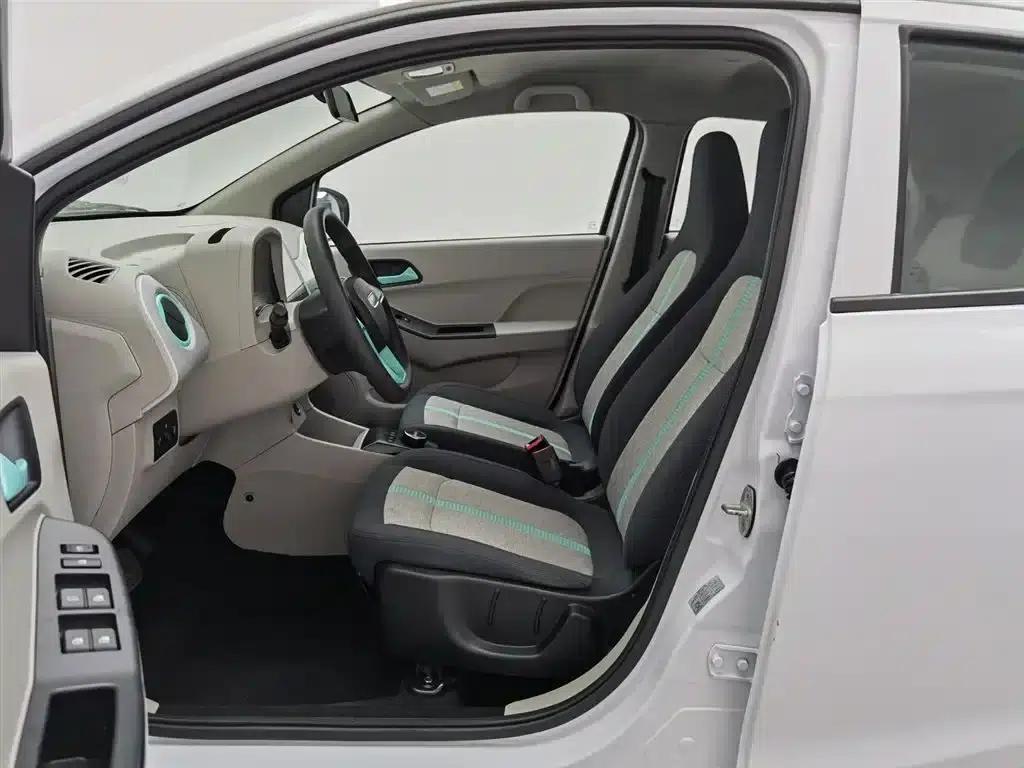 Yizhi EV2 2023 Auspicious Edition 201km Comfort Model — миниатюра 10