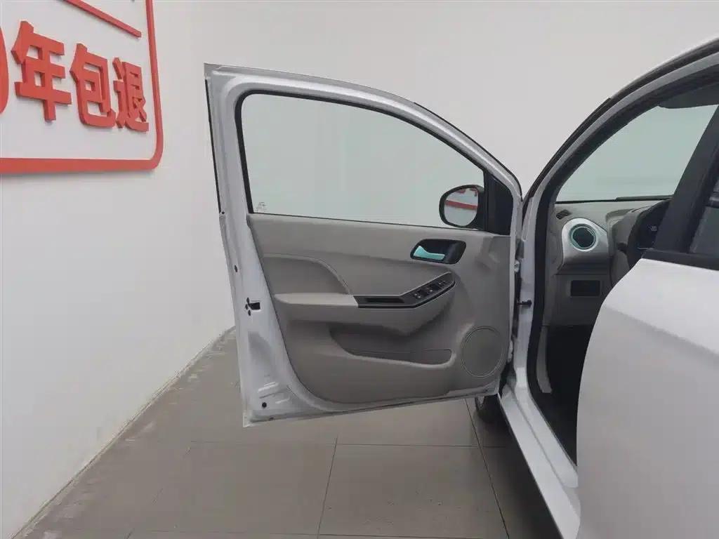Yizhi EV2 2024 Model 201km Luxury — миниатюра 8