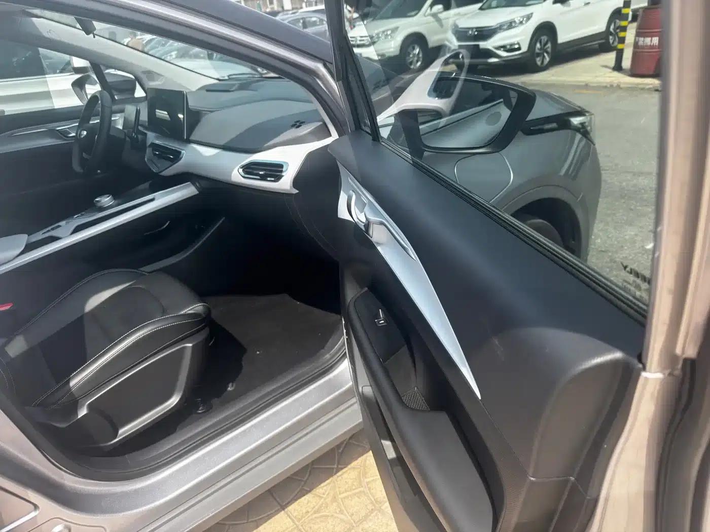 Geely Geometry C 2021 C550 Power Edition — миниатюра 11