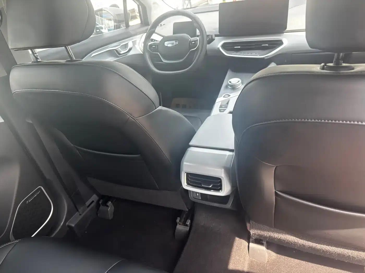 Geely Geometry C 2021 C550 Power Edition — миниатюра 13