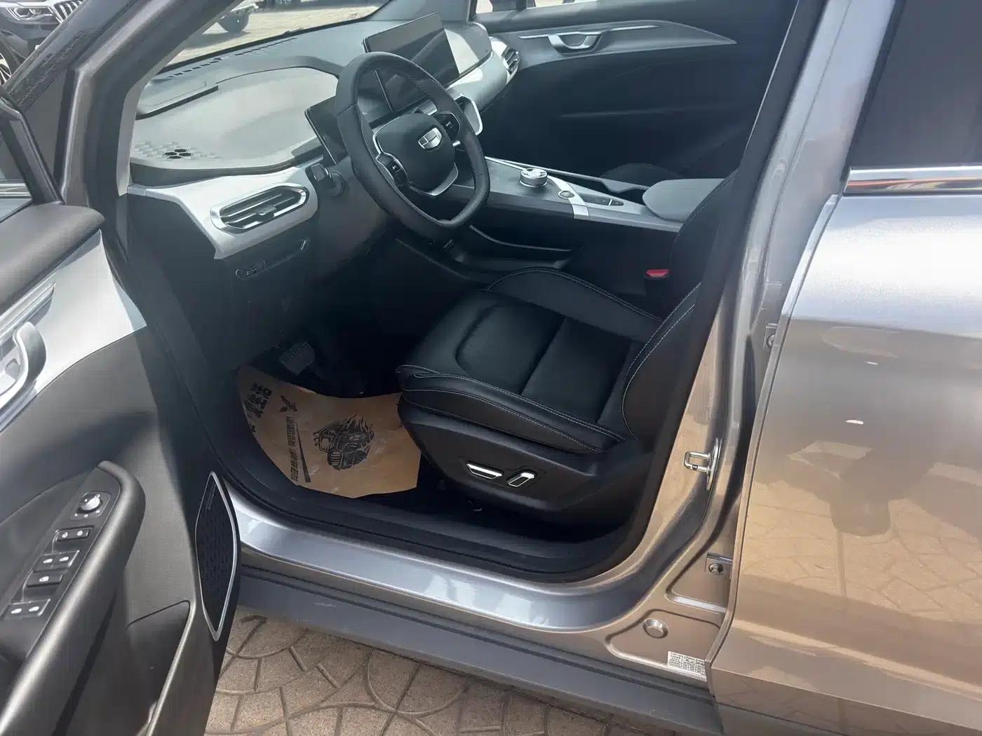Geely Geometry C 2021 C550 Power Edition — миниатюра 4