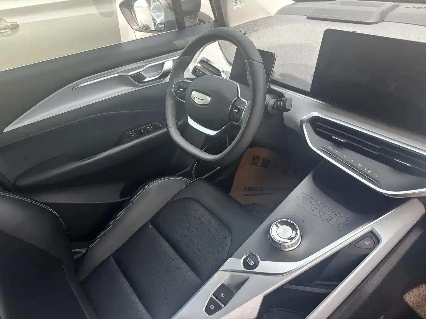 Geely Geometry C 2021 C550 Power Edition — миниатюра 9