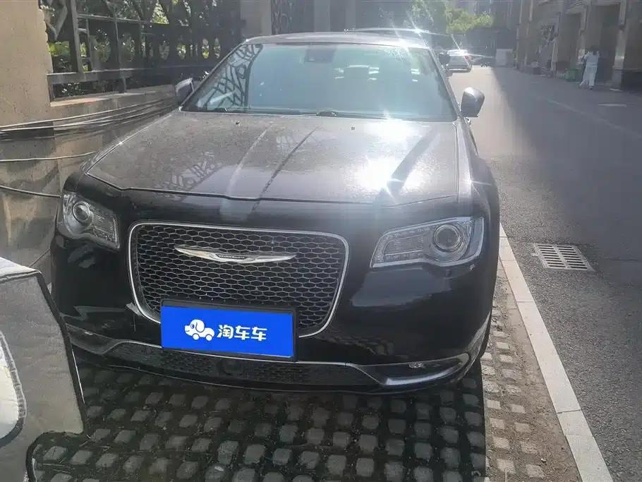 2016 Chrysler 300C Imported Model 3.0L Super Edition — миниатюра 2