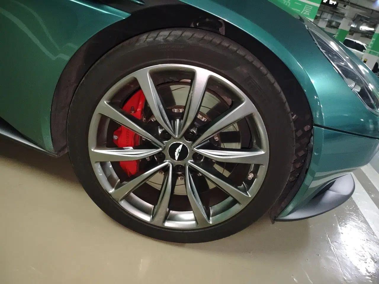AstonMartin DB11 2019 4.0T V8 Coupe — миниатюра 8