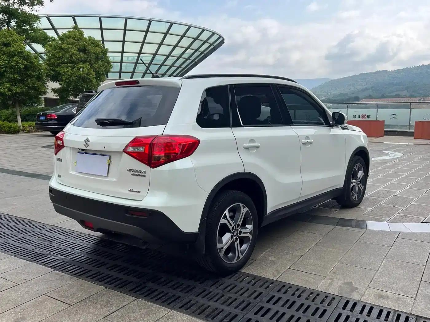 Vitara 2016 1.4T Automatic 4WD Elite — миниатюра 8