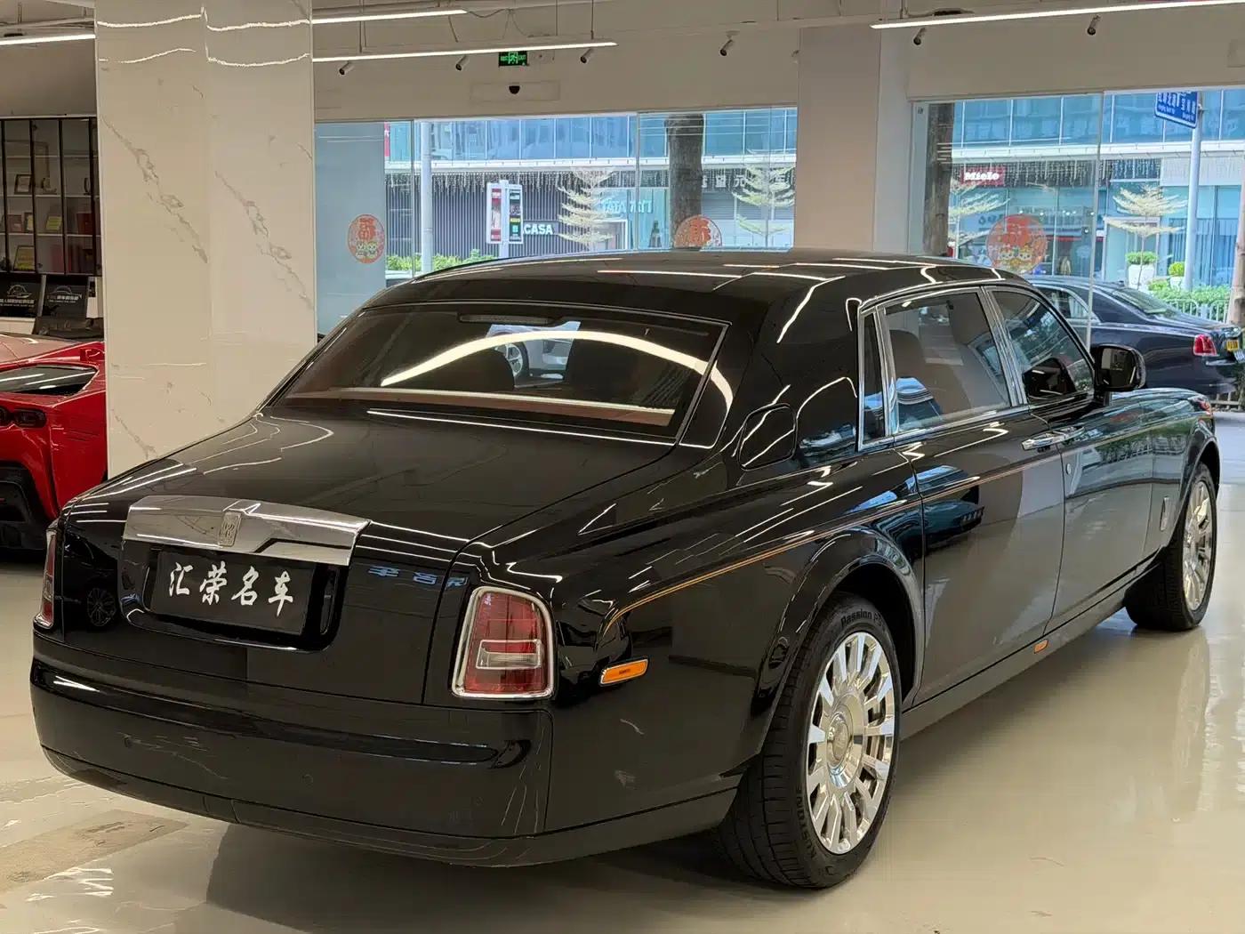 2013 Phantom 6.7L Extended Wheelbase (EWB) — миниатюра 14