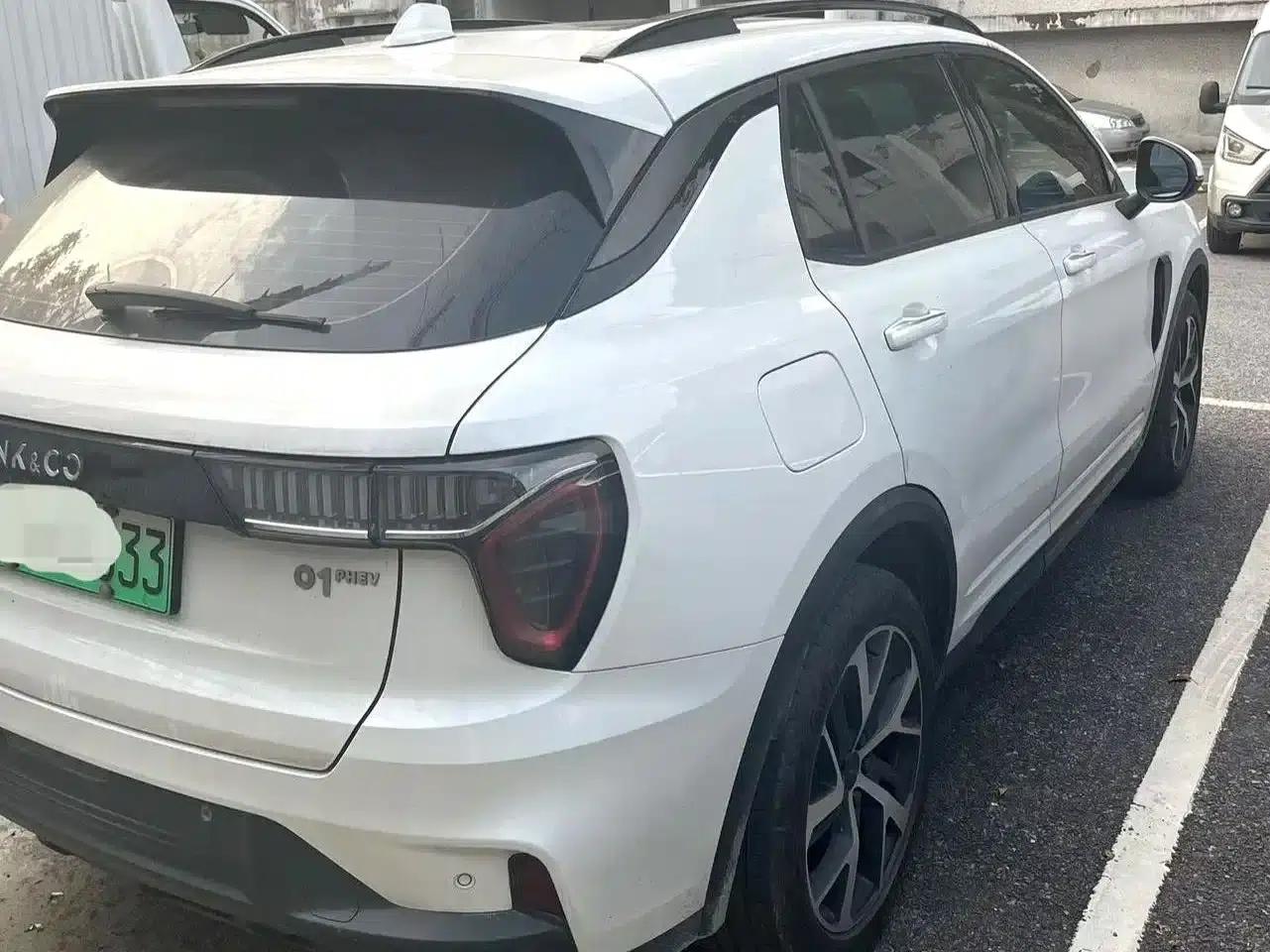 Lynk & Co 01 EM-P 2022 1.5TD PHEV Plus — миниатюра 4