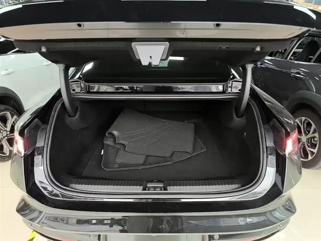 Lynk & Co 10 2025 Model 120 AWD Ultra — миниатюра 19