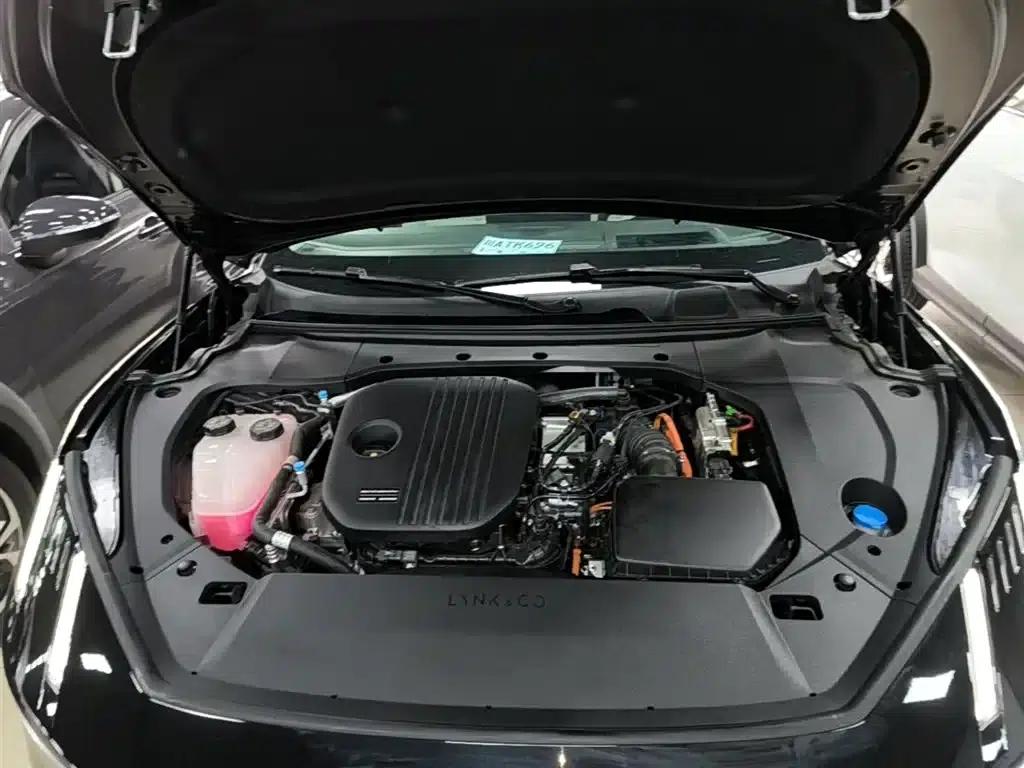 Lynk & Co 10 2025 Model 120 AWD Ultra — миниатюра 20