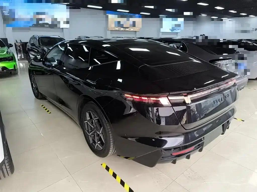 Lynk & Co 10 2025 Model 120 AWD Ultra — миниатюра 5