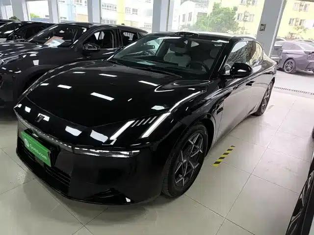 Lynk & Co 10 2025 Model 120 AWD Ultra