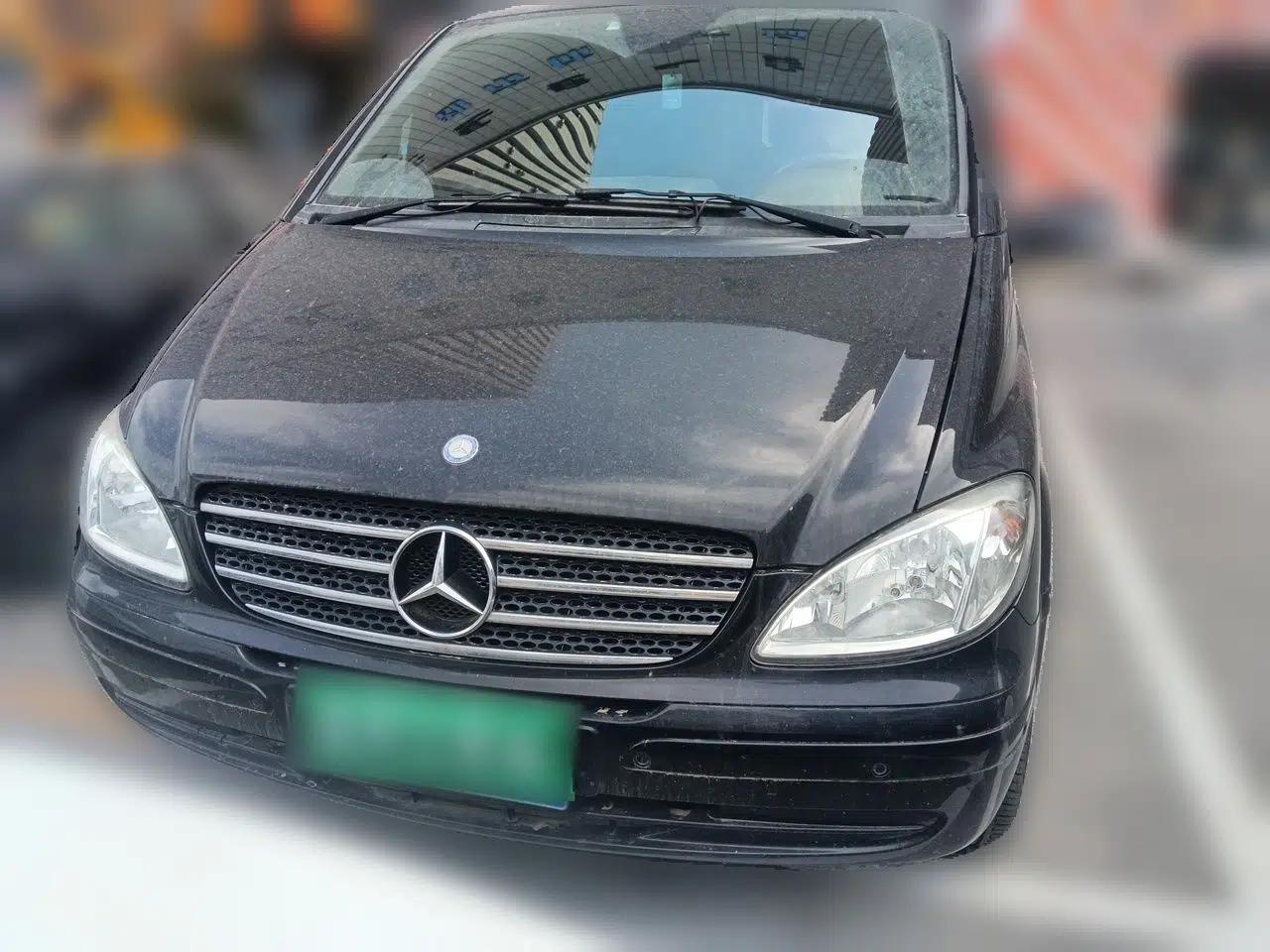 Mercedes-Benz Viano 2010 2.5L Prestige Edition — миниатюра 2