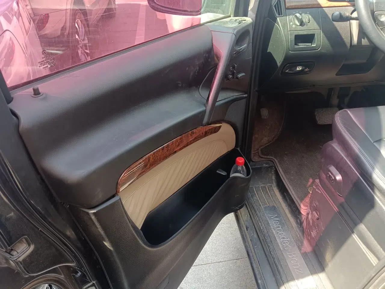 Mercedes-Benz Viano 2010 2.5L Prestige Edition — миниатюра 17