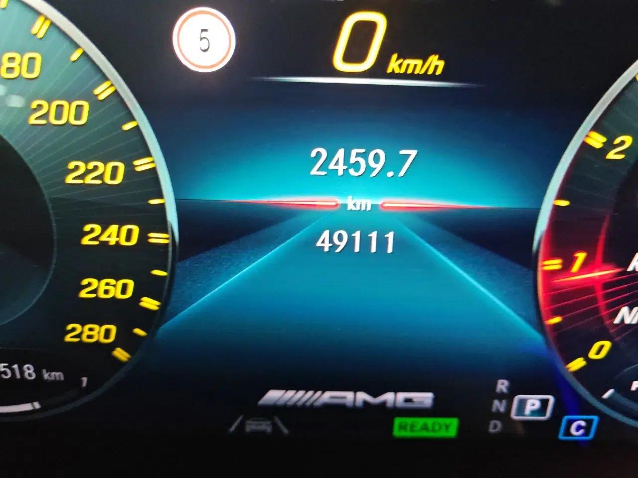 Mercedes-Benz GLE Coupe AMG 2022 AMG GLE 53 4MATIC+ Coupe SUV — миниатюра 13
