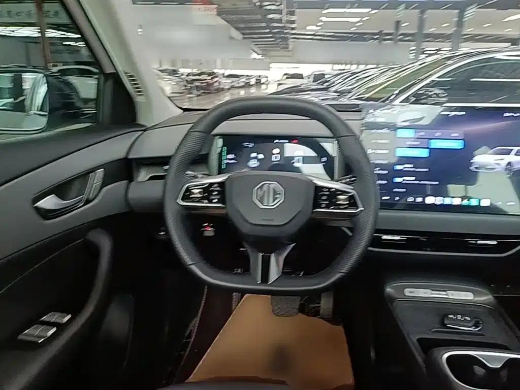 MG ES5 2025 525max Rear-Wheel Drive Intelligent Driving Edition — миниатюра 11
