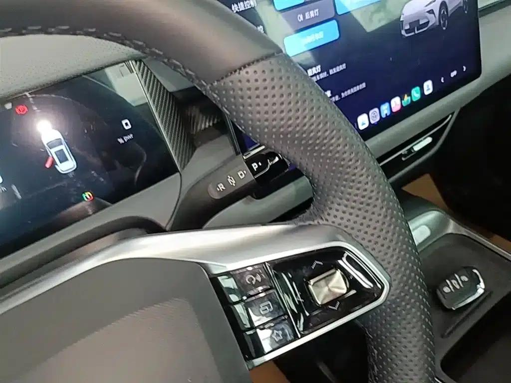 MG ES5 2025 525max Rear-Wheel Drive Intelligent Driving Edition — миниатюра 14