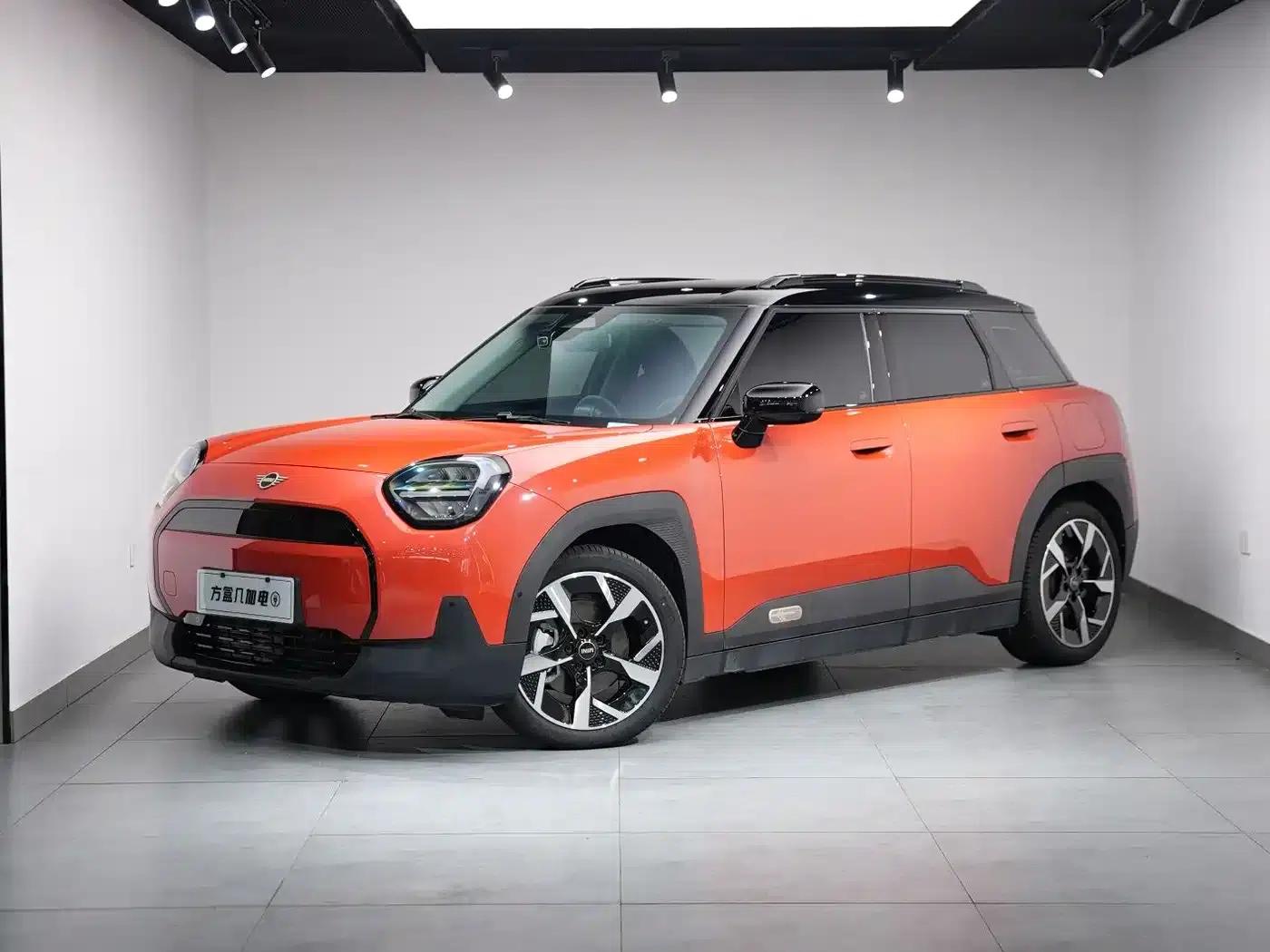2024 Electric MINI Aceman E Classic — миниатюра 2