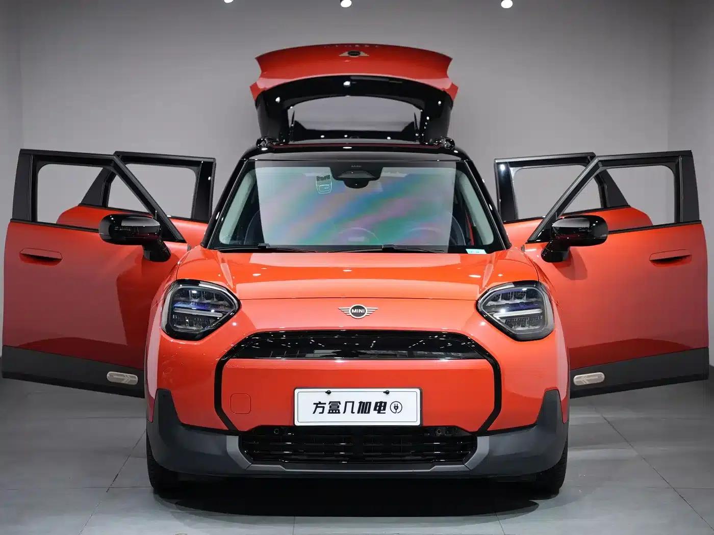 2024 Electric MINI Aceman E Classic — миниатюра 5