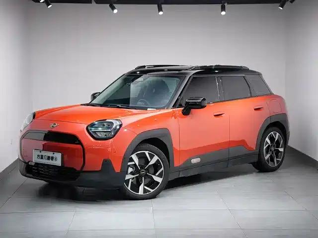 2024 Electric MINI Aceman E Classic