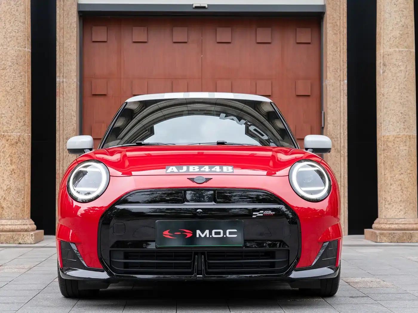 2025 Electric MINI JCW Monte Carlo Nights 60th Anniversary Edition — миниатюра 2