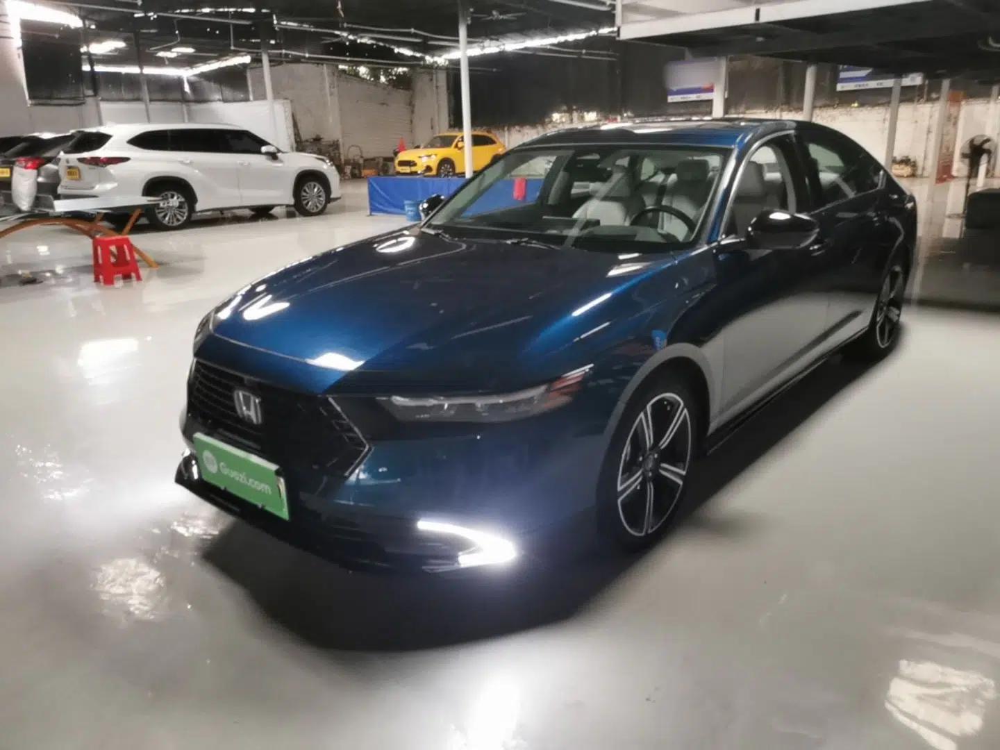 Honda Accord New Energy 2023 2.0L ePHEV Flagship Edition — миниатюра 1