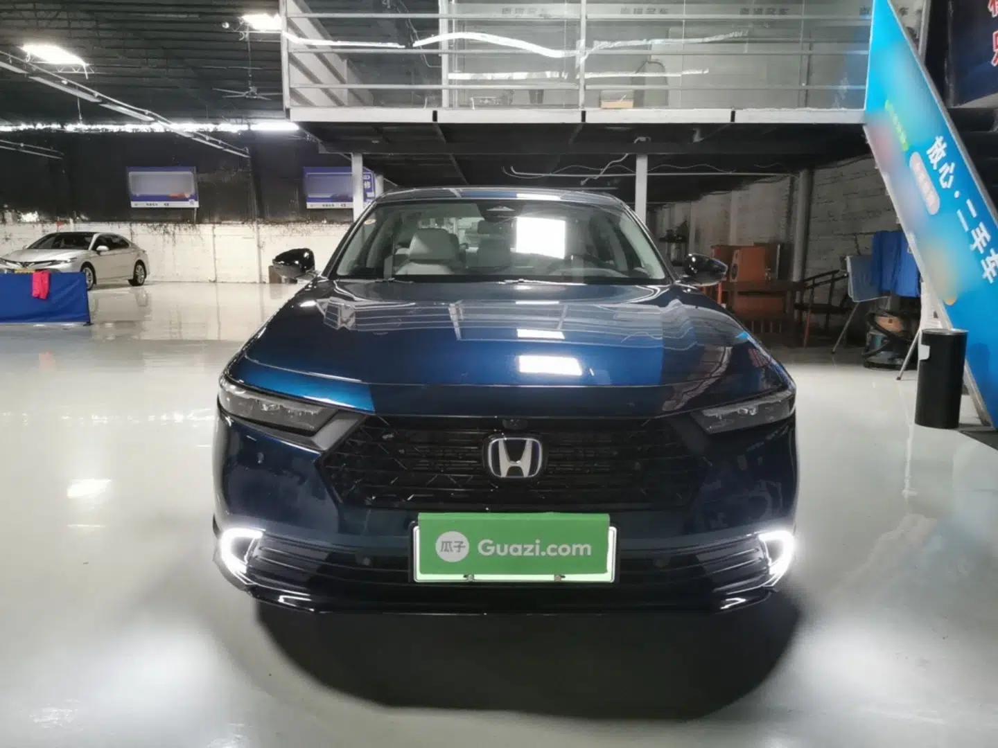 Honda Accord New Energy 2023 2.0L ePHEV Flagship Edition — миниатюра 2