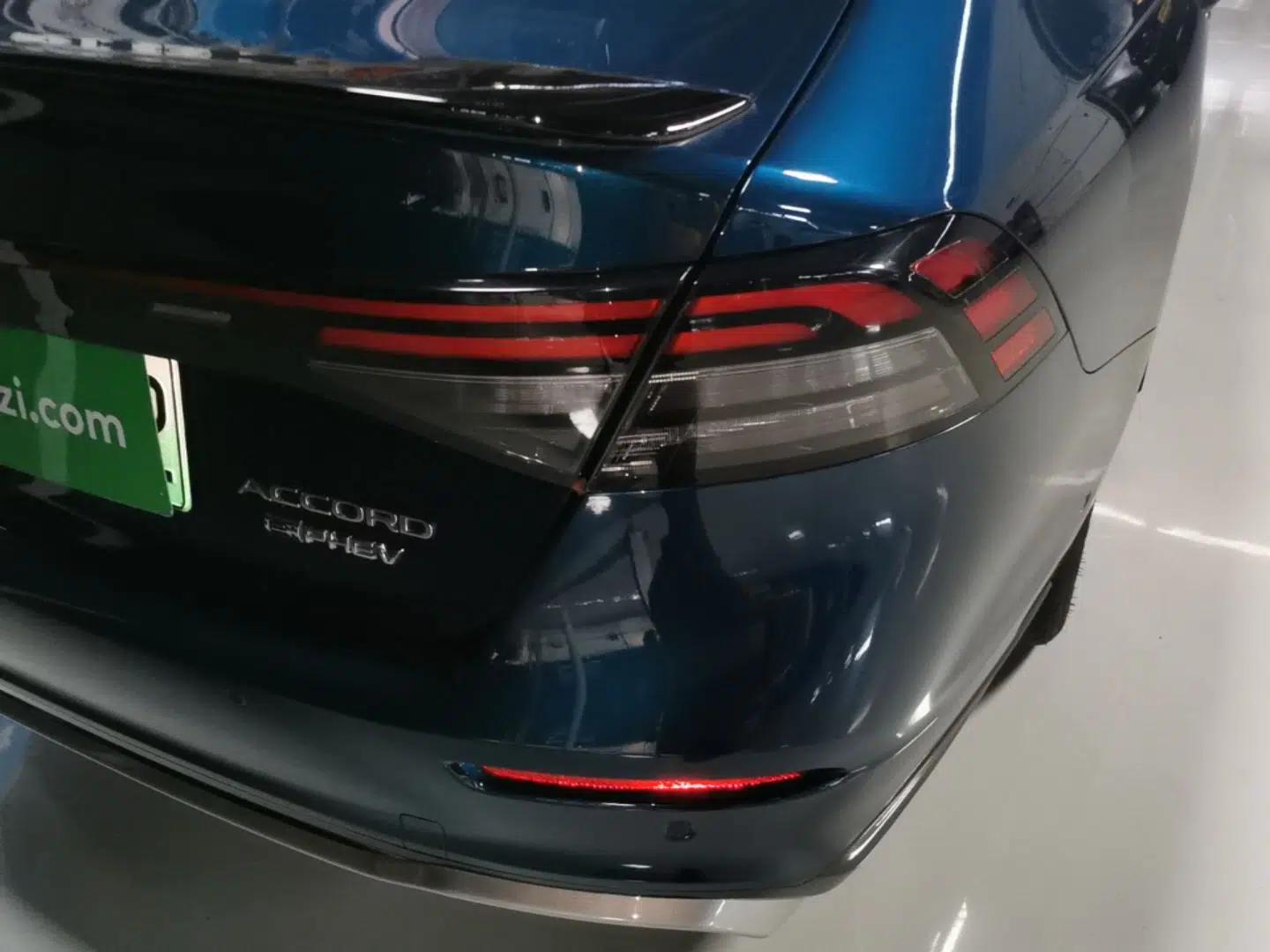 Honda Accord New Energy 2023 2.0L ePHEV Flagship Edition — миниатюра 7