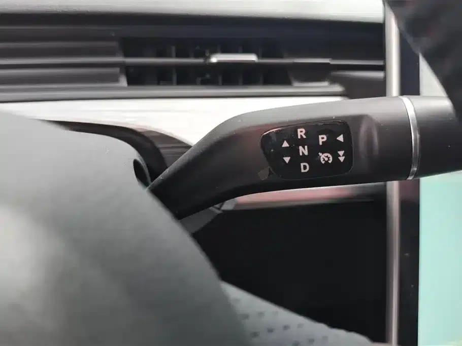 Nezha AYA 2023 Facelift 401 Lite — миниатюра 16