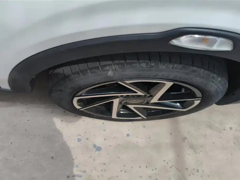Nezha AYA 2023 Facelift 401 Lite — миниатюра 6